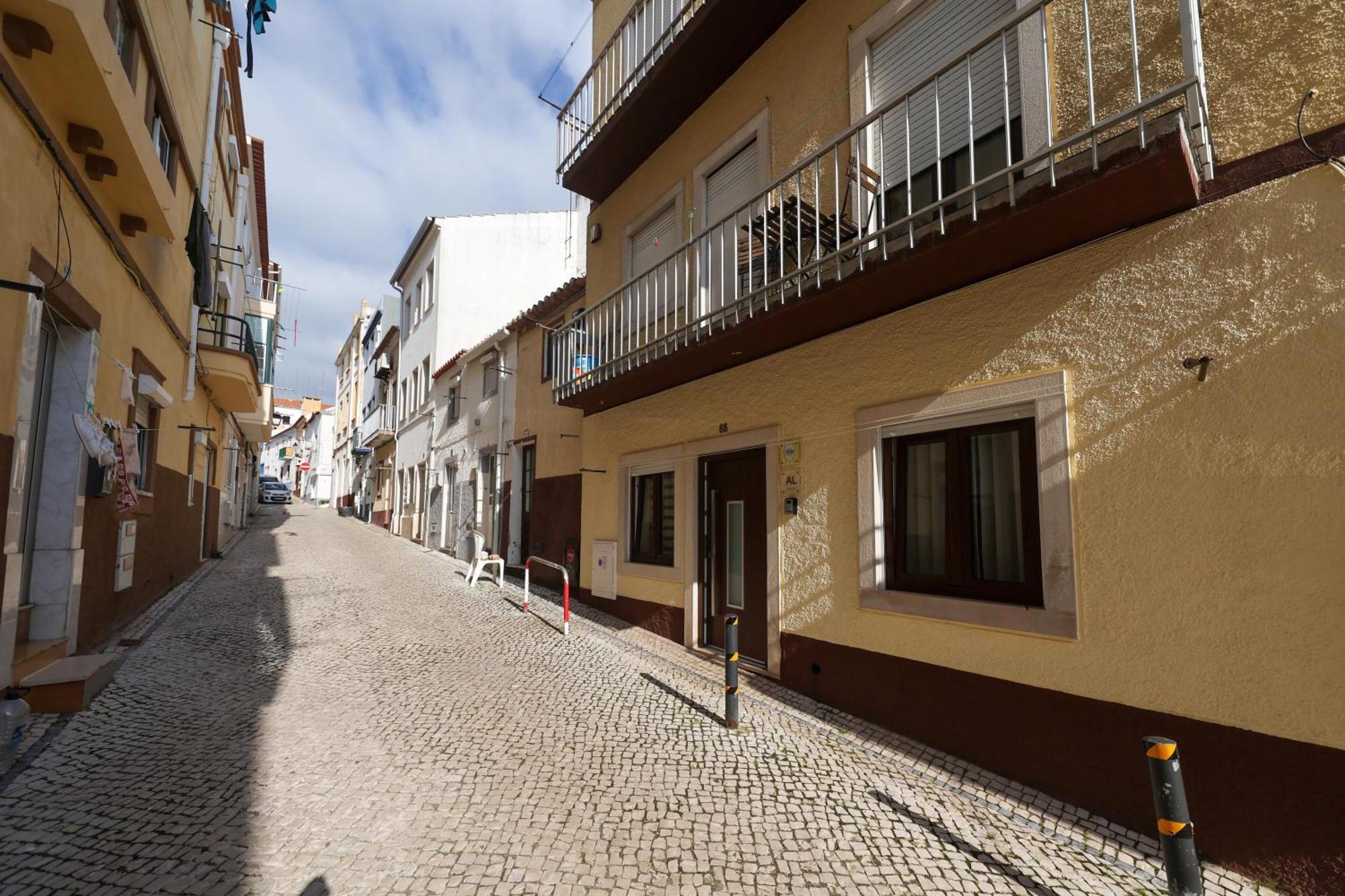 Dina Beach House Quinzico Nazaré Exterior foto